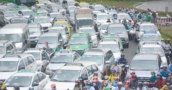 TP.HCM: Thu phí ô tô vào trung tâm không thể chậm hơn