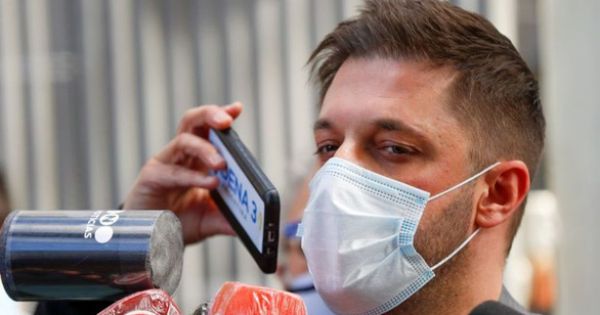 Luật sư của Maradona nói huyền thoại qua đời vì lực lượng y tế 'ngu ngốc'