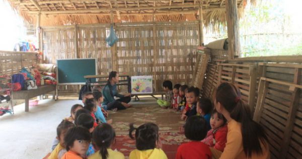 Hàng trăm giáo viên miền núi bất ngờ bị “đòi lại” tiền hỗ trợ