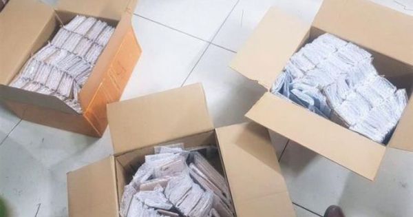 Bắt giữ lô iPhone lậu trị giá 8 tỷ đồng