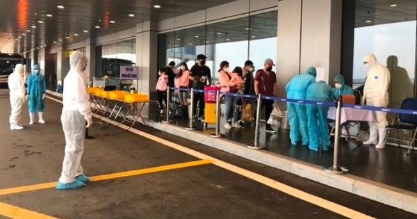 Dừng kế hoạch 33 chuyến bay đưa người Việt về nước