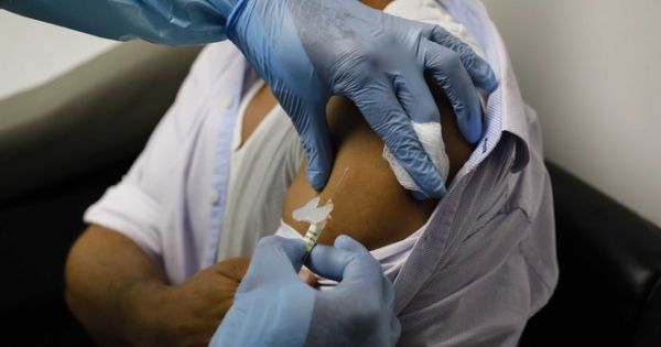 Mỹ phân phối lô vaccine COVID-19 đầu tiên vào ngày 15/12