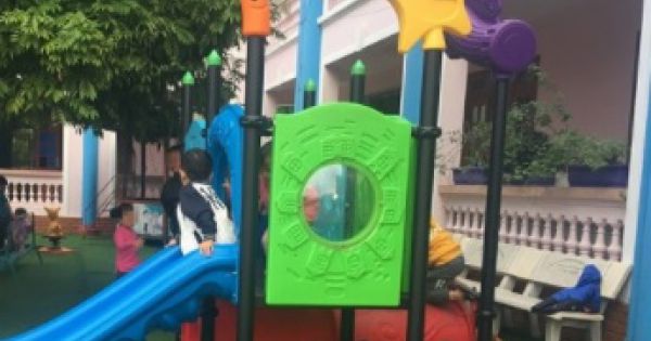 Bé 4 tuổi nhập viện cấp cứu sau giờ chơi ngoài trời ở trường