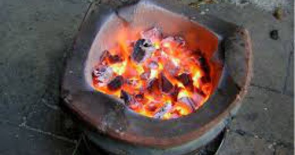 Đốt than trong phòng ngủ sưởi ấm, 2 cháu nhỏ tử vong, 2 nguy kịch ở Quảng Bình