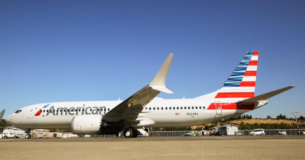 Máy bay Boeing 737 Max cất cánh trở lại