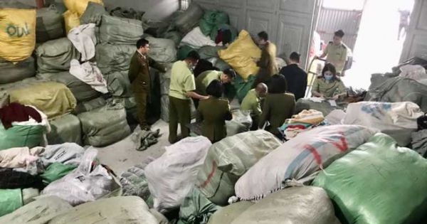 Tạm giữ 28,3 tấn quần áo nhập lậu chuẩn bị rao bán qua mạng