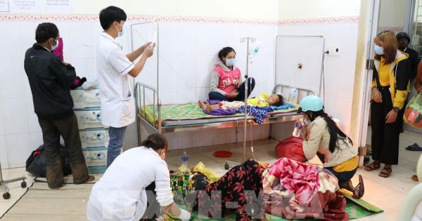 153 người nghi bị ngộ độc do ăn xôi từ thiện, xôi để qua 1 ngày trong túi nilon