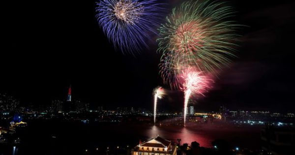 TP.HCM xin bắn pháo hoa mừng Tết Dương lịch 2021