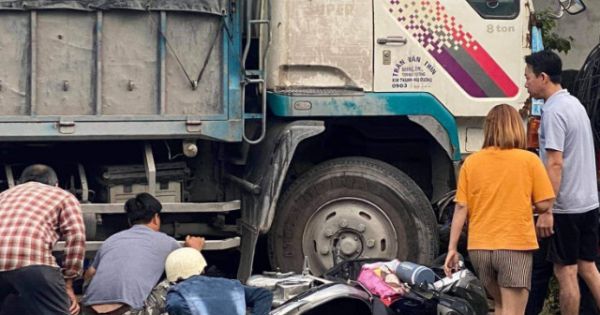 Xe tải lao vào nhiều người đi đường và một quán cơm ở Bình Dương