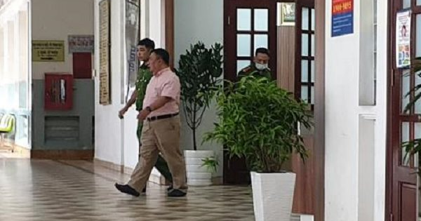 Đình chỉ công tác 2 lãnh đạo Bệnh viện Mắt TP.HCM để phục vụ điều tra