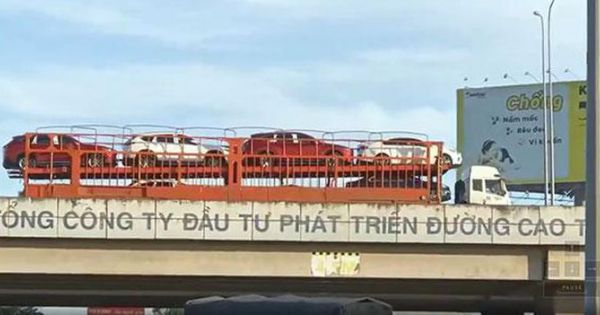 Xử lý xe đầu kéo đi lùi trên đường cao tốc TP.HCM - Long Thành - Dầu Giây