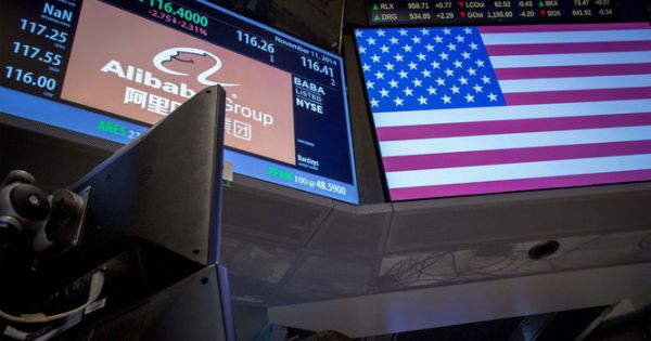 Trump ký dự luật hủy niêm yết công ty Trung Quốc tại Mỹ