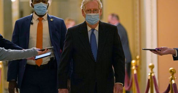 Quốc hội Mỹ đạt thỏa thuận về gói cứu trợ kinh tế 900 tỷ USD