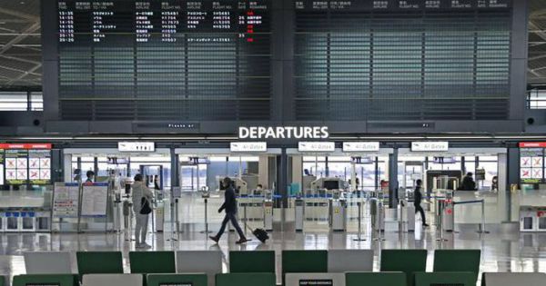 Sợ biến thể SARS-CoV-2 mới, Nhật Bản đóng cửa với toàn thế giới