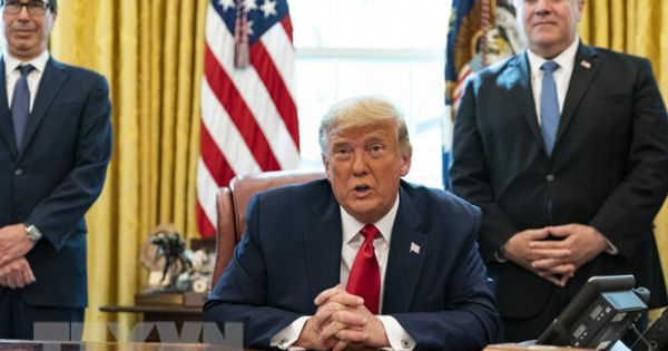 Tổng thống Trump ký dự luật 2.300 tỷ USD chi tiêu và viện trợ kinh tế do đại dịch