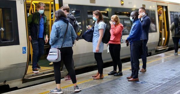 Covid-19: Anh đối mặt làn sóng dịch mới