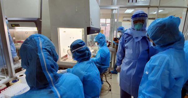 Người phụ nữ ở TP.HCM nhập cảnh trái phép cùng BN1440 âm tính với SARS-CoV-2