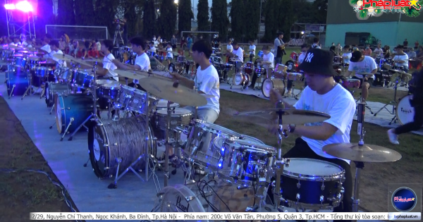 Xác lập kỷ lục Guinness biểu diễn trống Jazz nhiều nhất Việt Nam
