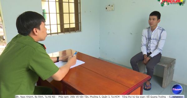 Bị cản trở không cho đốt pháo, dùng dao chém người gây thương tích.