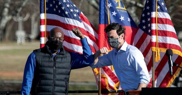 Đảng Dân chủ giành hai ghế Thượng viện ở Georgia