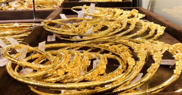 Bầu cử Tổng thống Mỹ ngã ngũ, giá vàng lao dốc