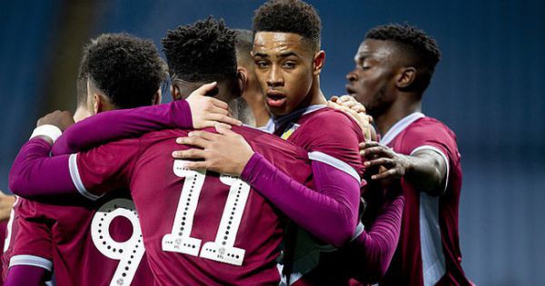 Nhiều cầu thủ Aston Villa mắc COVID-19 khiến trận gặp Liverpool bị đe dọa