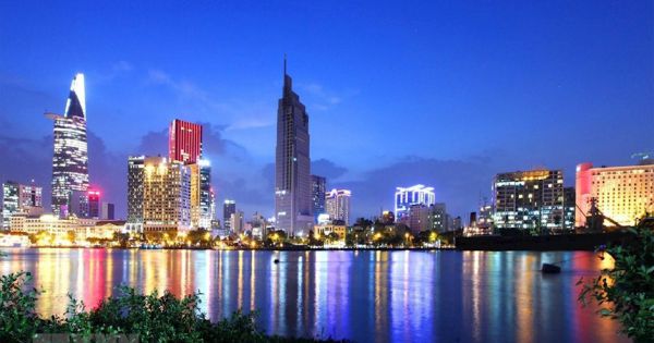 Chủ tịch UBND TP HCM: Kinh tế TP có nhiều điểm sáng trong bối cảnh bùng phát dịch Covid-19