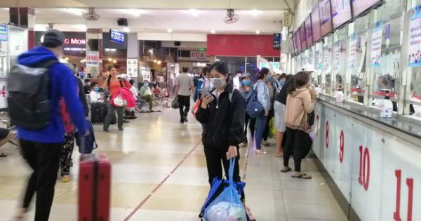 TP. HCM: Ngày mai bến xe miền Đông bán vé Tết, giá vé tăng cao nhất 60%