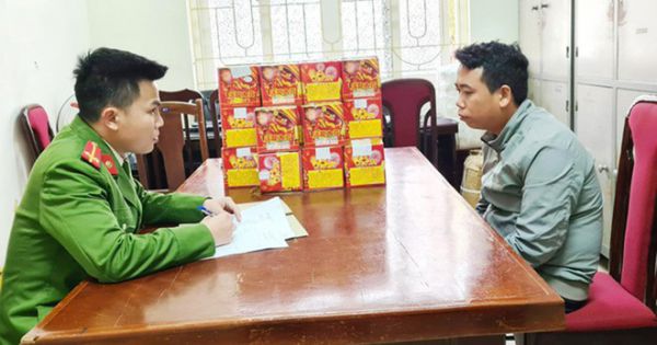 Hà Nội: Khởi tố phó trưởng công an xã buôn bán pháo nổ