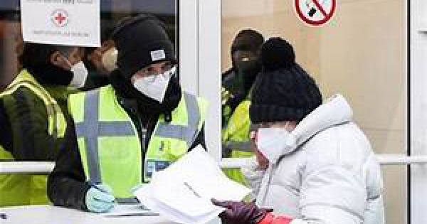 Cáo buộc EU phân bổ vaccine chậm, Hungary chuyển sang mua vaccine từ Trung Quốc