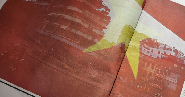 Báo Hong Kong in nguyên trang quốc kỳ Việt Nam, dành 6 trang viết về Đại hội Đảng XIII