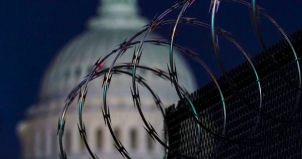 Cảnh sát đồi Capitol đề xuất xây hàng rào vĩnh viễn sau vụ bạo loạn 6/1