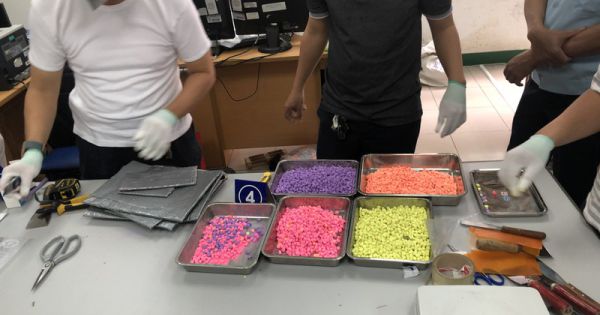 Hải quan TP.HCM khen thưởng 2 tập thể bắt giữ hơn 51kg ma túy