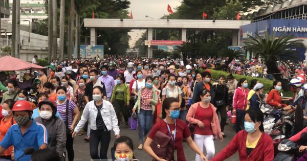 TP.HCM có trên 209.000 công nhân không về quê ăn tết