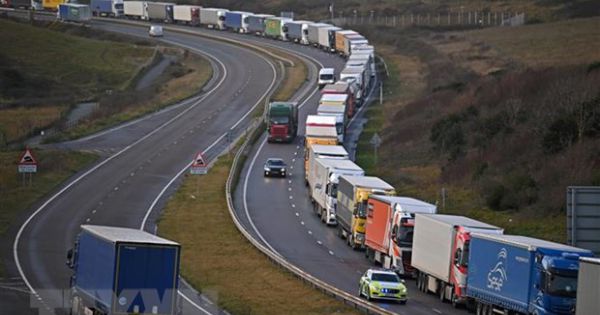 Brexit và dịch COVID-19 khiến xuất khẩu từ Anh sang EU giảm mạnh