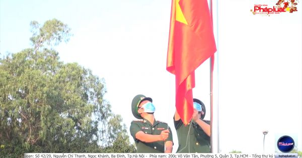 An Giang: Chào cờ chủ quyền tại Cột mốc Đại 241 sáng mùng 1 Tết Tân Sửu 2021