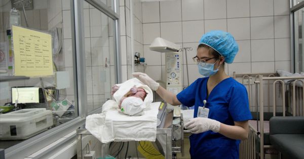 Những em bé chào đời trong thời khắc đầu tiên của năm Tân Sửu 2021