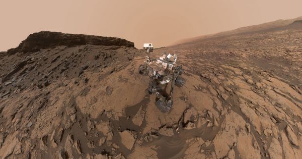 NASA công bố ảnh chụp toàn cảnh một số khu vực trên Sao Hỏa