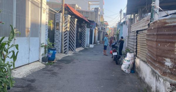 Chém gần đứt lìa tay bạn thân vì món nợ 900.000 đồng