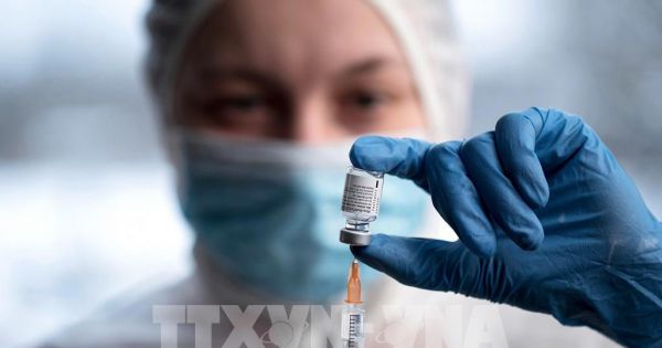 Hơn 1.000 liều vaccine COVID-19 bị hỏng do tủ đông tại Nhật Bản