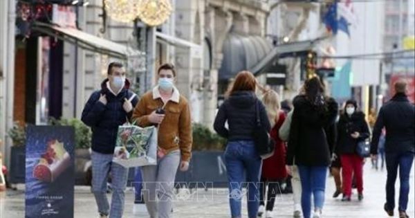 Ít nhất trong 4 tuần tới, Pháp vẫn duy trì các biện pháp phòng dịch COVID-19