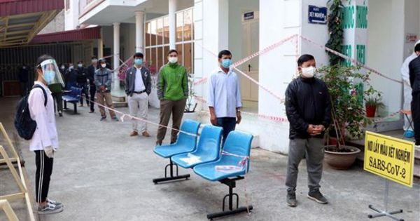 Xét nghiệm Covid-19 cho học sinh, sinh viên tỉnh khác khi trở lại trường tại Hải Dương