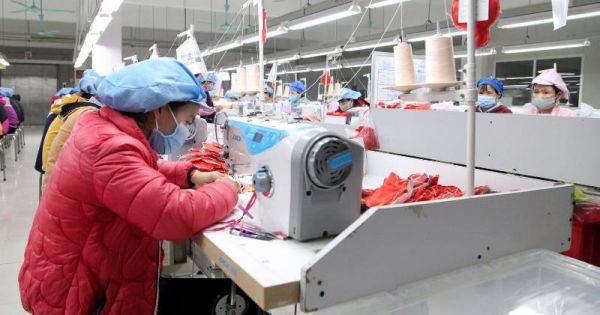 Đề nghị xử lý hình sự hơn 300 doanh nghiệp nợ BHXH