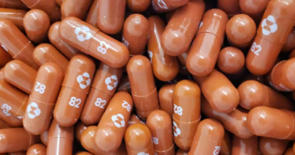 Hãng Merck công bố loại thuốc uống trị COVID-19