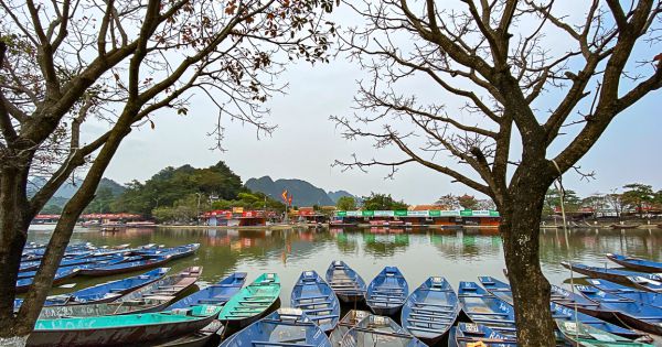 Chùa Hương mở cửa đón khách trở lại vào ngày 12/3