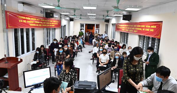 Cấp căn cước công dân gắn chip: Hà Nội nước rút, TP.HCM chờ thiết bị