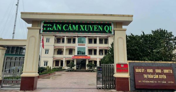 Bí thư thị trấn xin thôi chức sau khi bị tống tiền