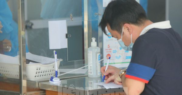 Hà Nội bắt đầu xét nghiệm sàng lọc ngẫu nhiên COVID-19 trong cộng đồng