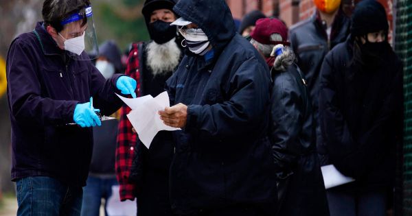 Thế giới vượt 121,1 triệu ca nhiễm SARS-CoV-2