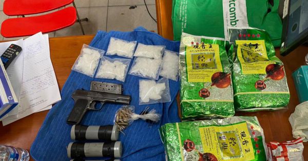 TPHCM: Phá đường dây buôn 16kg ma túy đá, 6.000 viên thuốc lắc